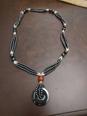 Necklace new, beautiful design