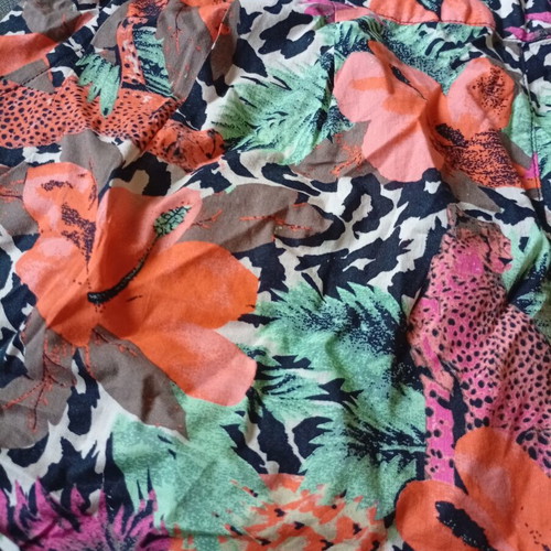 H&M Shorts size 38 like new, multicolor