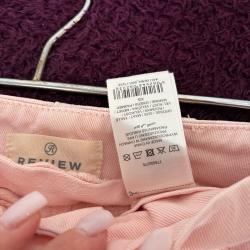 Review baby pink shorts like new, size XS