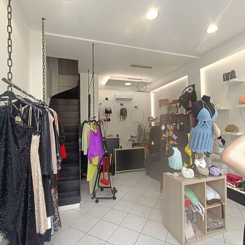 Handmade Gifts Business with Social Media Presence and Online Sales