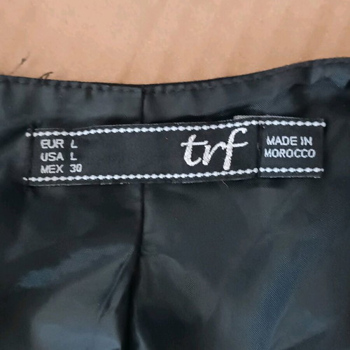 Women's trf vest black like new, size L