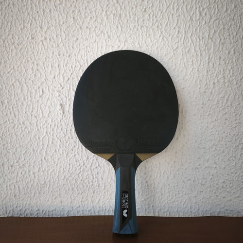 Ping Pong Butterfly Advance racket with 6 Super Advance 40mm balls like new