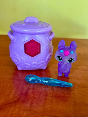 Magic Mixies Mixlings Nita like new mystery capsule with figure