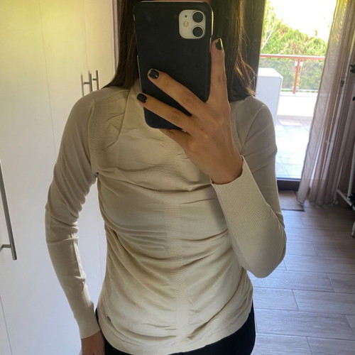 Sarah turtleneck size M new, beige