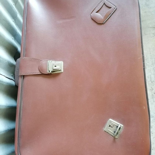 Vintage suitcase with zipper used, 60 x 40 x 16 cm