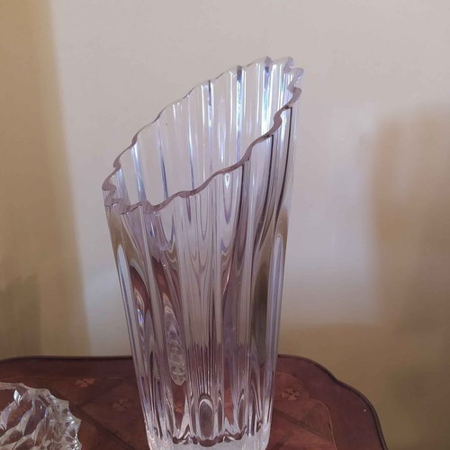 Large heavy crystal vase like new, 30 cm height