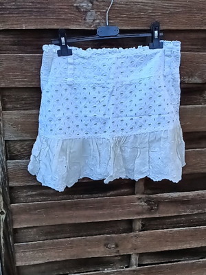 Patrizia Pepe Mini Skirt like new, 100% cotton, size XL/42, white beige