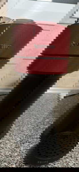 Nespresso Vertuo Next μηχανή καφέ + δώρο κάψουλες καφέ
