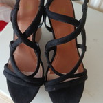 H&M Black Platform Sandals like new, sizes 36-37