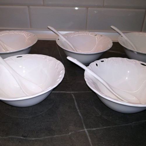 Porcelain dessert plates new, set of 6 with spoons