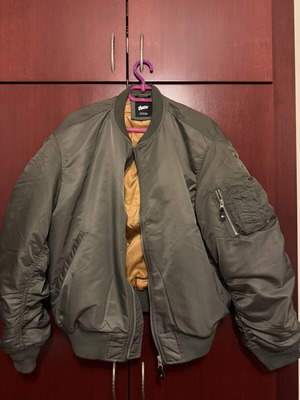 Bomber flight jacket Pull & Bear new, size L, loose fit