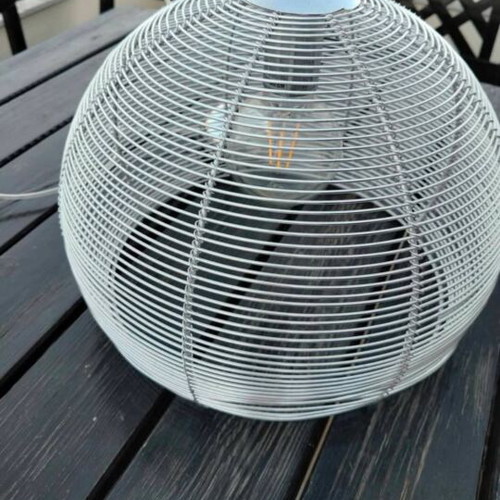 Ceiling light fixture