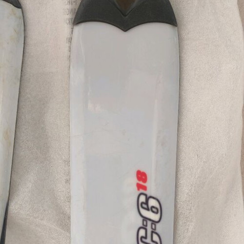 SKI BOOTS + POLE, Atomic Carv. C6 18 Skis. 170Cm. White & Red!!