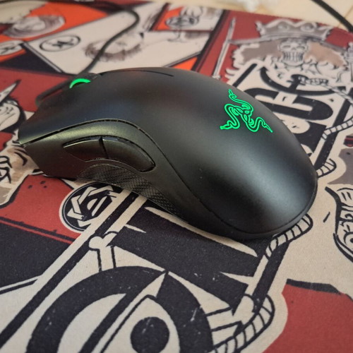 Razer DeathAdder Essential gaming mouse like new, wired, green LED