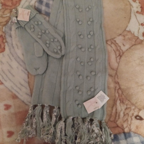 Accessorize scarf and gloves set new, turquoise, kids 6-8 years