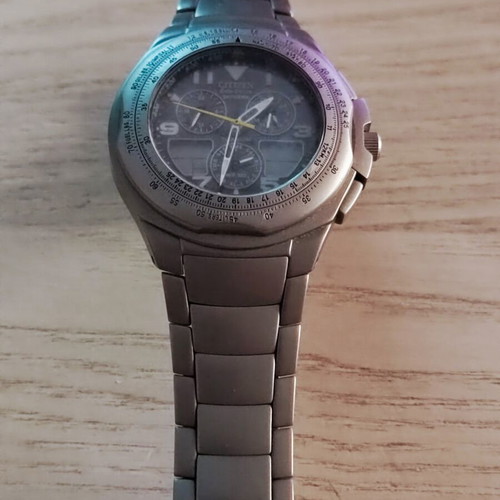 Citizen Ecodrive Skyhawk Titanium watch like new, gray
