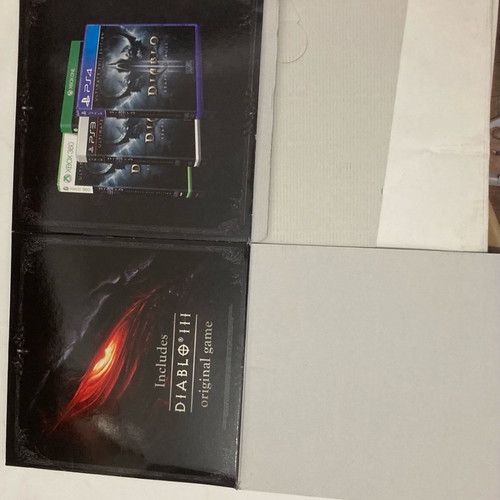 Diablo III Store Promo Display Cube like new