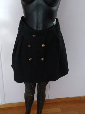 Wool skirt black like new, short, D&G, size M
