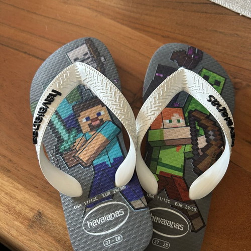 Havaianas Minecraft kids flip-flops and Crocs dark blue sandals size 27-28