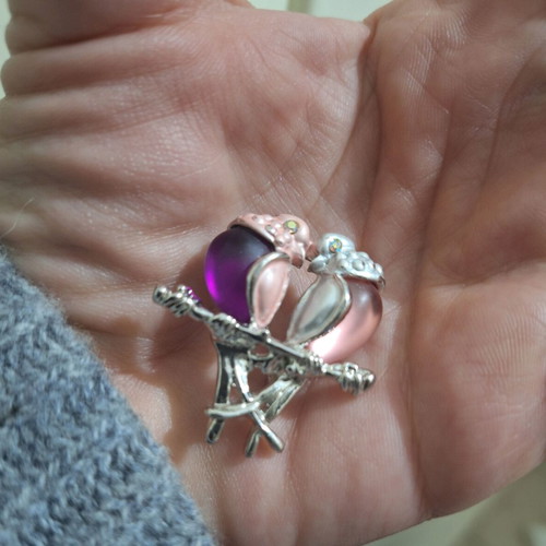 Vintage lovebirds brooch pin used, pink and silver