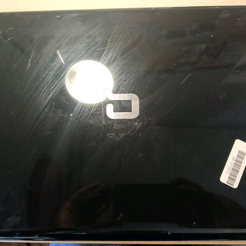 Hp laptop used, for parts without ram in unknown working condition