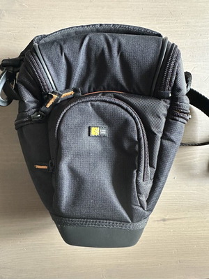 Case Logic camera holster bag black like new