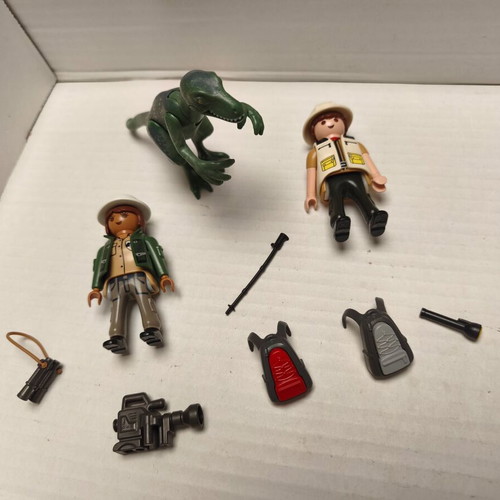 Playmobil Jurassic Park explorers set like new with dinosaur and equipment