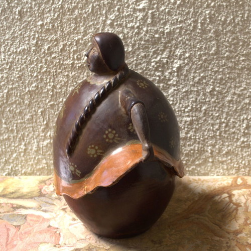 Ceramic vase with Peruvian dancer used, handmade