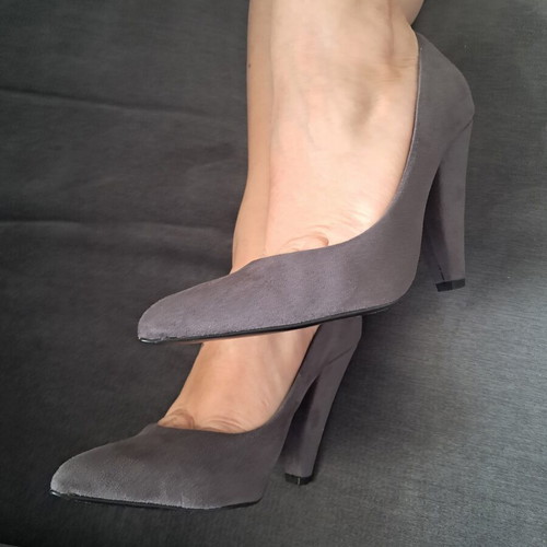 Exe pumps size 38 like new, anthracite suede texture