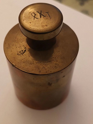 Brass weight measure of one Kgr like new