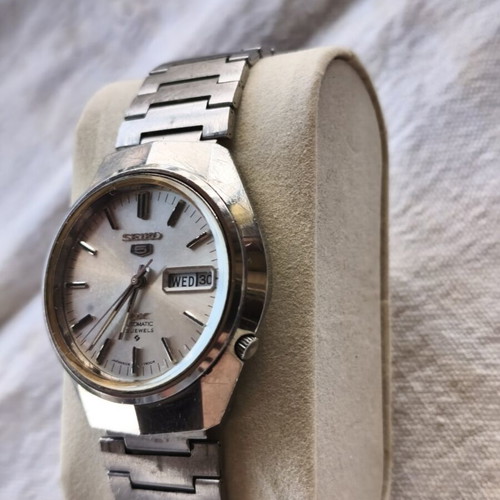 Seiko wristwatch like new, men's