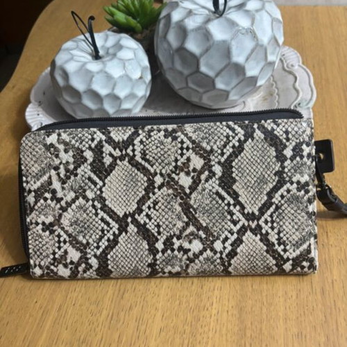 Doca wallet like new with snake skin pattern, beige and brown