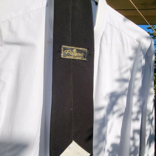 Pagoni black tie used in excellent condition