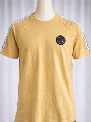 T-Shirt Vinyl Art Clothing размер Small оранжев като нов