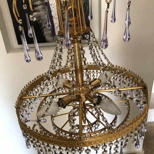 Chandelier ceiling light like new with crystals and 4 bulbs
