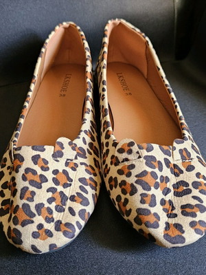 Leopard Ballerinas new, size 38