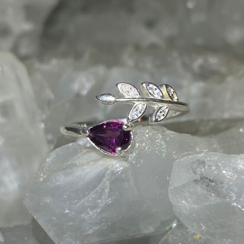 Silver ring with natural rhodolite garnet and moissanite, new