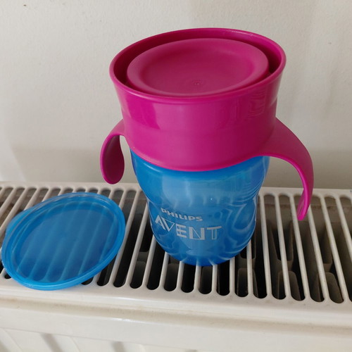 Educational cup like new, minimally used