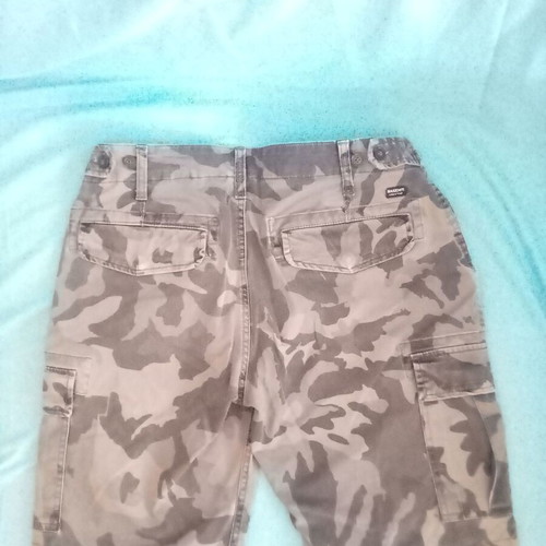 Boys' children's bermuda shorts used with camouflage pattern size M