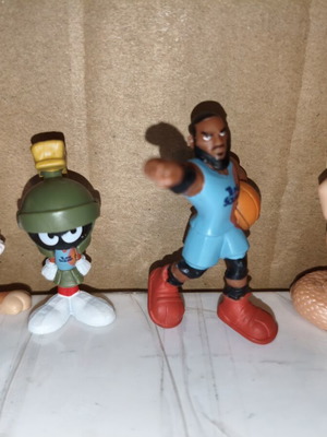 Looney Tunes Space Jam figures used