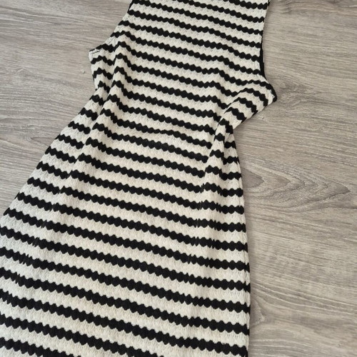 Sportsgirl dress XXS black and white striped textured like new