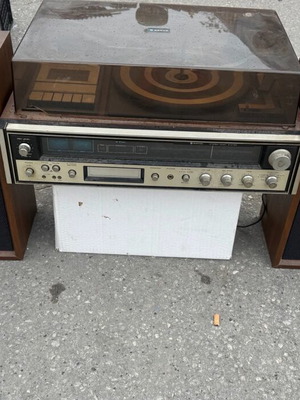 Sanyo sound system used, vintage