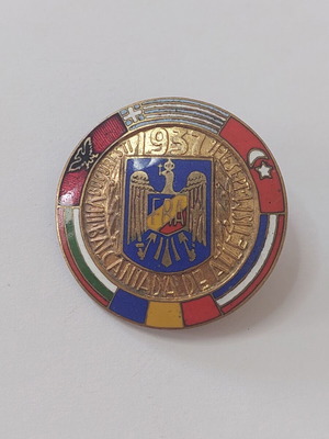 Pin VIII Balkan Athletics Games 1937 Bucharest used