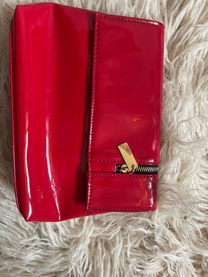 Ysl beauté винилова чанта в много добро състояние, червена