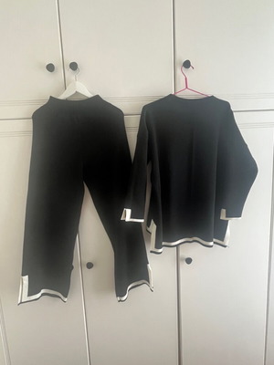 Σετ παντελόνι και πουλόβερ Zara μαύρο one size σαν καινούργιο
