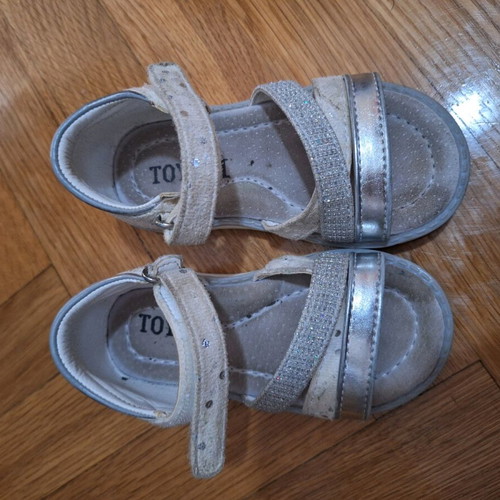 Children's white sandals size 24 used, lightly worn