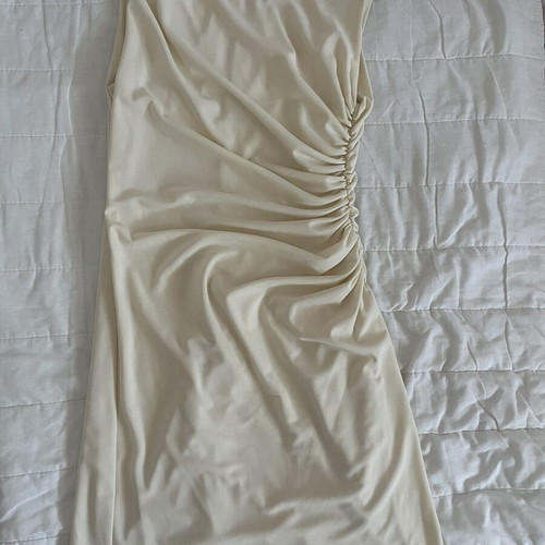 Zara cream mini dress like new, fitted with side and back ruching
