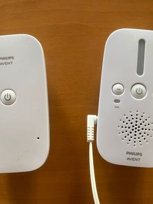 Philips Avent audio baby monitor like new with DECT and night light