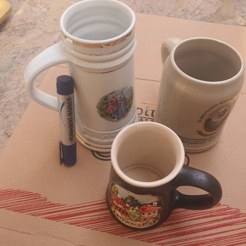 Decorative cups like new