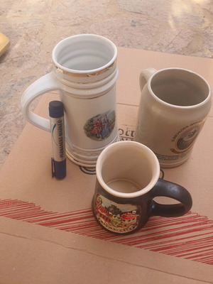Decorative cups like new